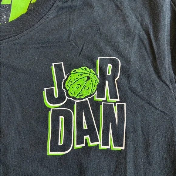Jordan Marvin the Martian T-Shirt - Picture 2 of 5